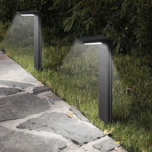 Modern Outdoor Garden Pathway Lawn Landscape Decoration IP65 Waterproof LED Solar Powered Path Lights.