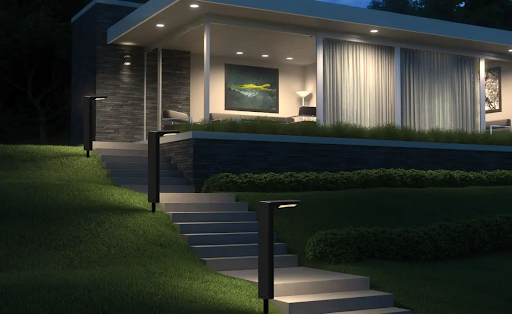 Modern Outdoor Garden Pathway Lawn Landscape Decoration IP65 Waterproof LED Solar Powered Path Lights.